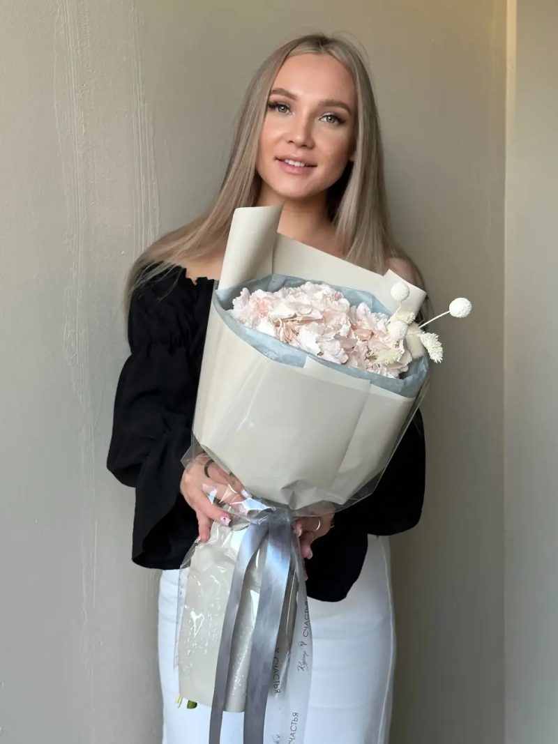 Букет Джоли