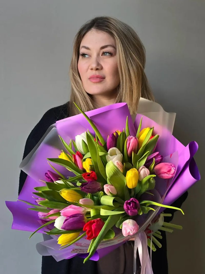 Букет Женский день