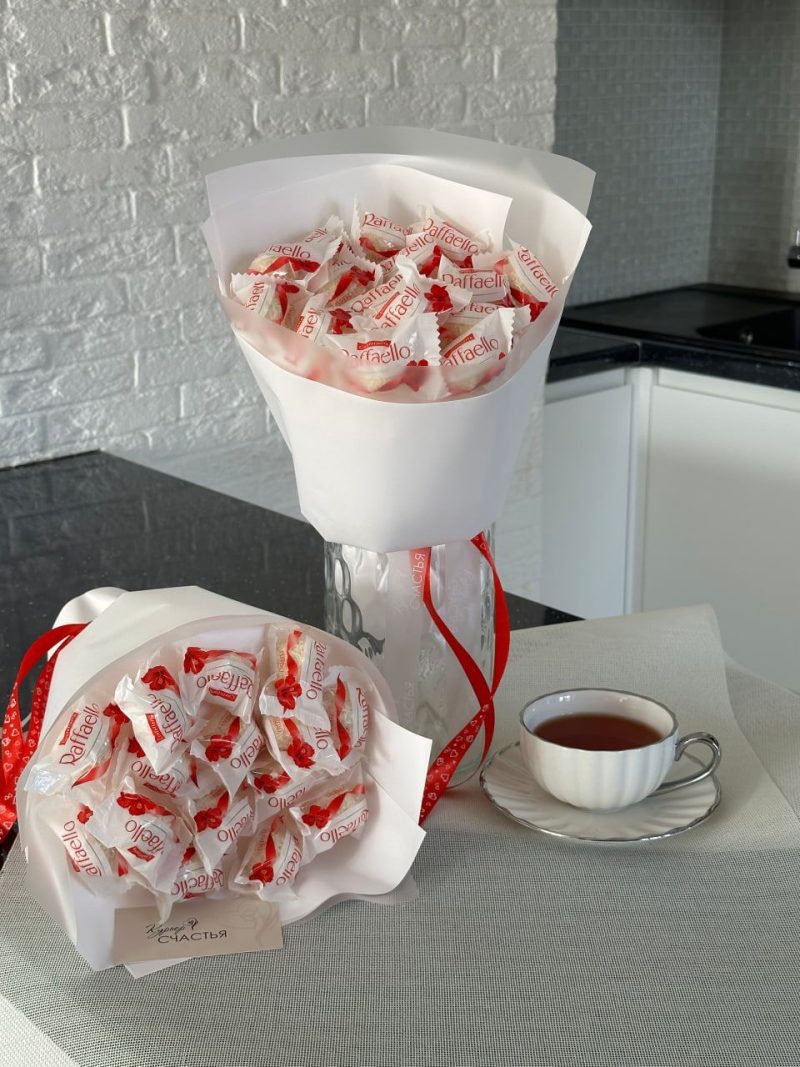 Букет Raffaello
