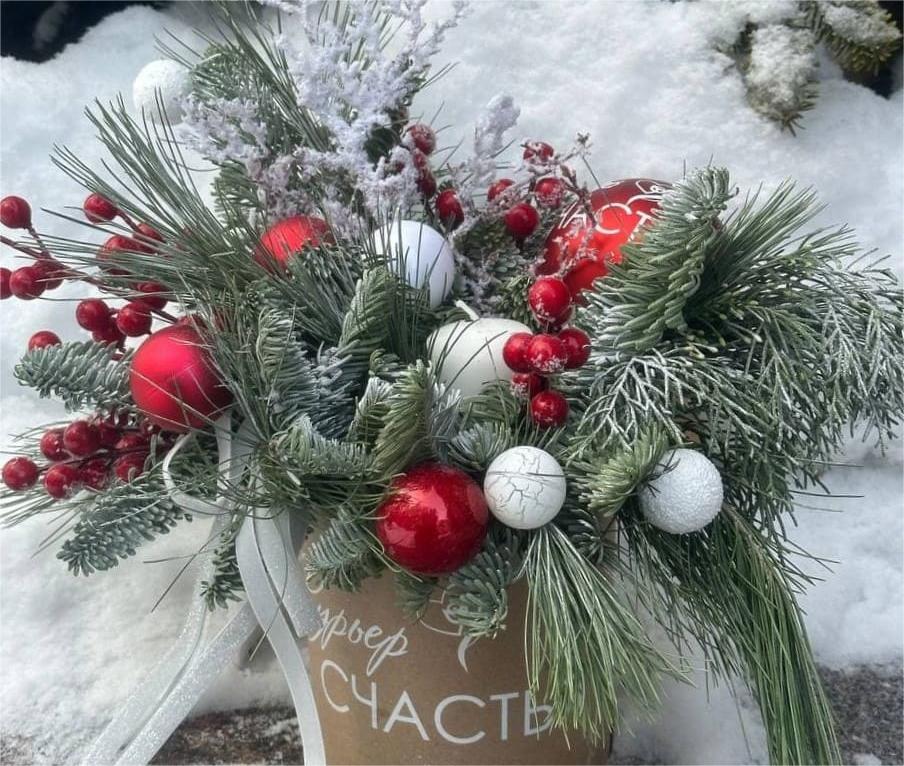 Почему стоит заказать цветы на Новый год именно у нас?