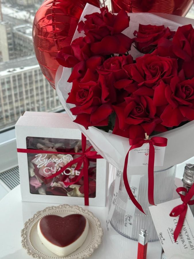 Букет Valentine's Day L